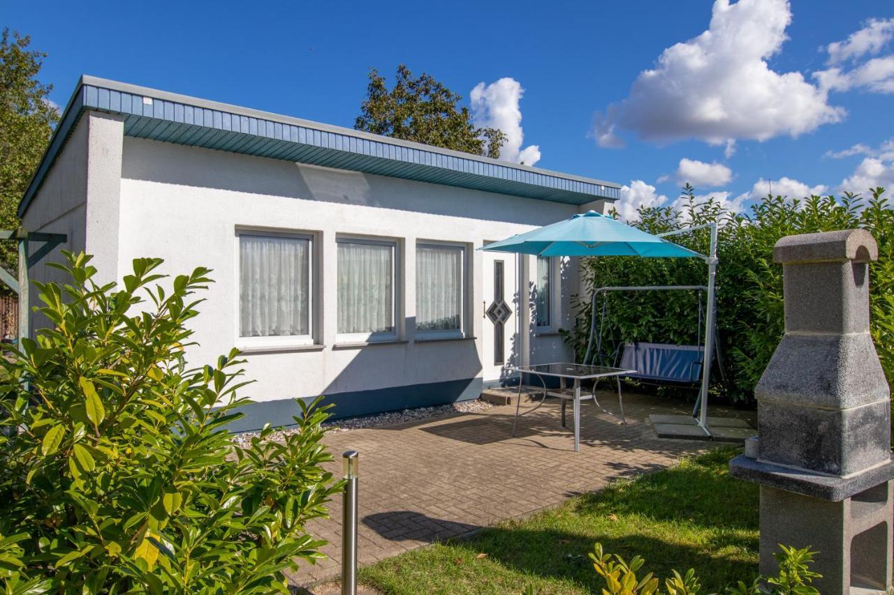 Bungalow Am Waldrand Barth Eksteriør bilde